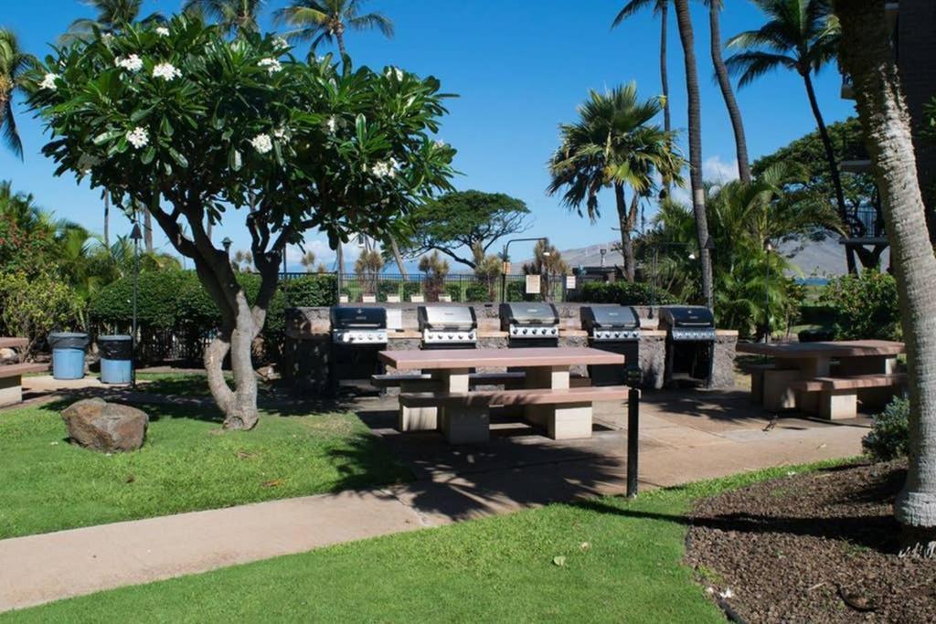 Oceanfront Penthouse With Amazing Views At Kauhale Makai Apartman Kihei Kültér fotó