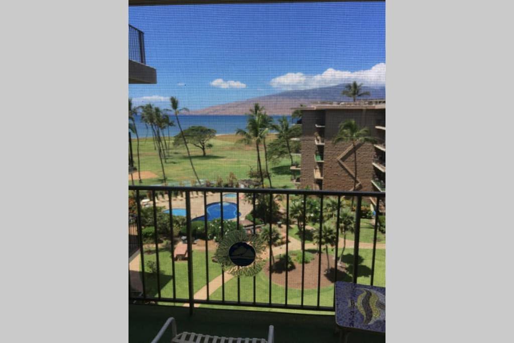 Oceanfront Penthouse With Amazing Views At Kauhale Makai Apartman Kihei Kültér fotó