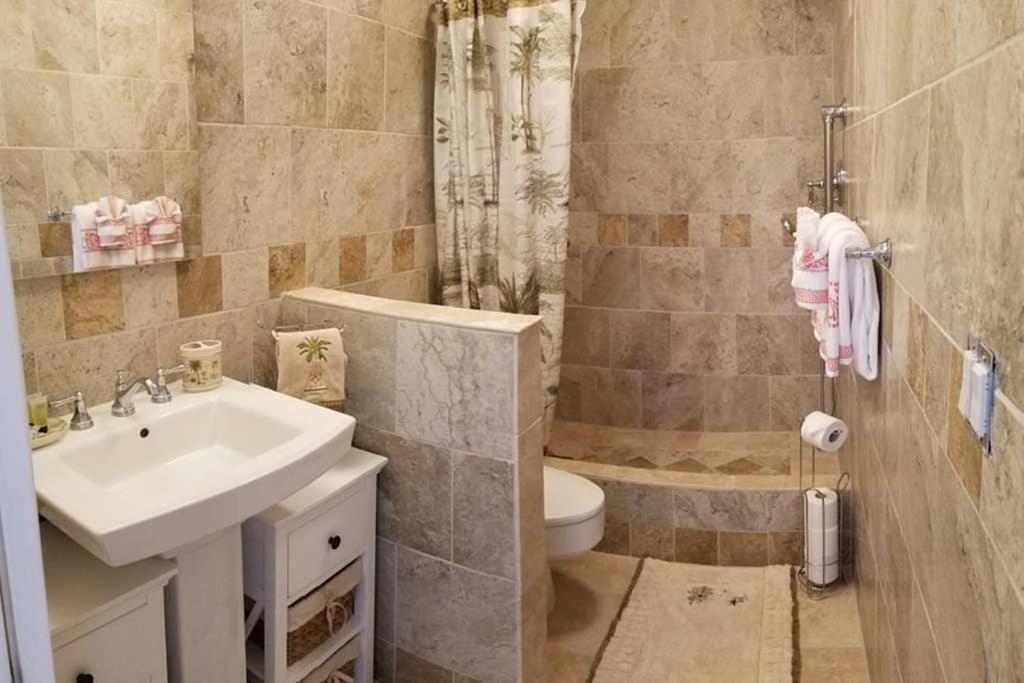Oceanfront Penthouse With Amazing Views At Kauhale Makai Apartman Kihei Kültér fotó