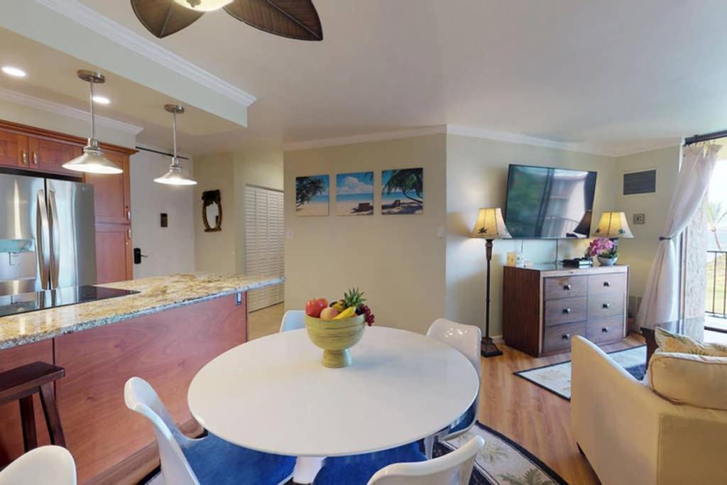 Oceanfront Penthouse With Amazing Views At Kauhale Makai Apartman Kihei Kültér fotó