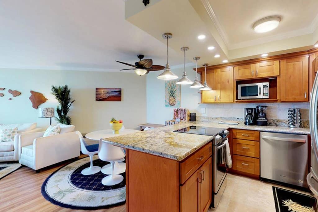 Oceanfront Penthouse With Amazing Views At Kauhale Makai Apartman Kihei Kültér fotó