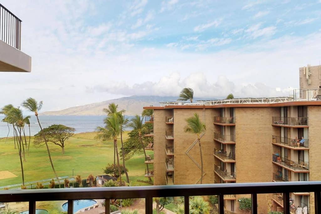 Oceanfront Penthouse With Amazing Views At Kauhale Makai Apartman Kihei Kültér fotó