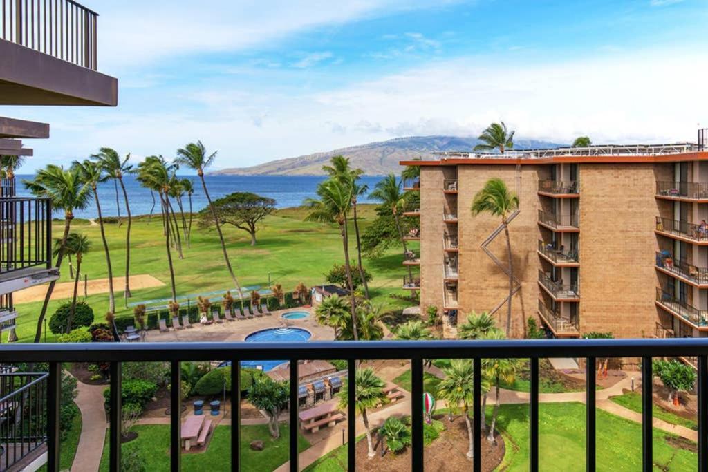 Oceanfront Penthouse With Amazing Views At Kauhale Makai Apartman Kihei Kültér fotó